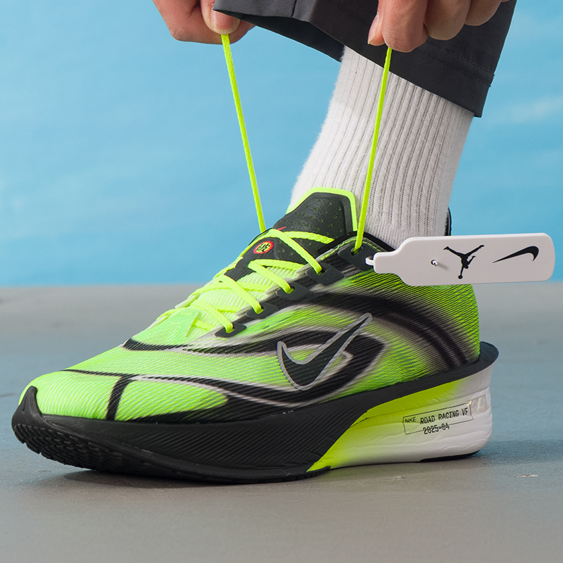 Nike Men's Sports Shoes Zoomx  - Men'S Shoes In Next 评论和价格